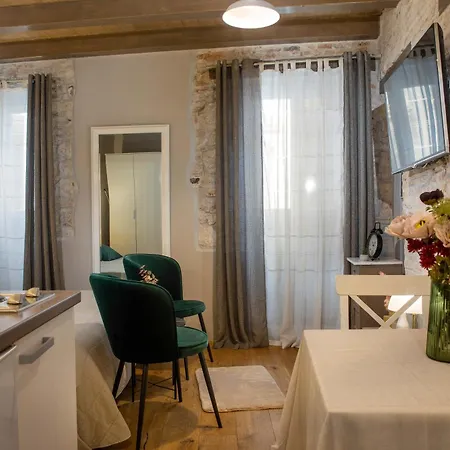 Casa Kaligari History Apartment Rovinj Exterior photo